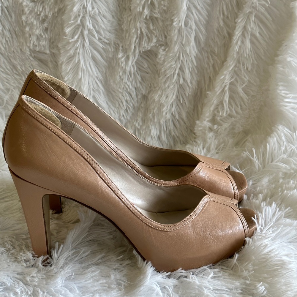 Nine West Nude Pumps